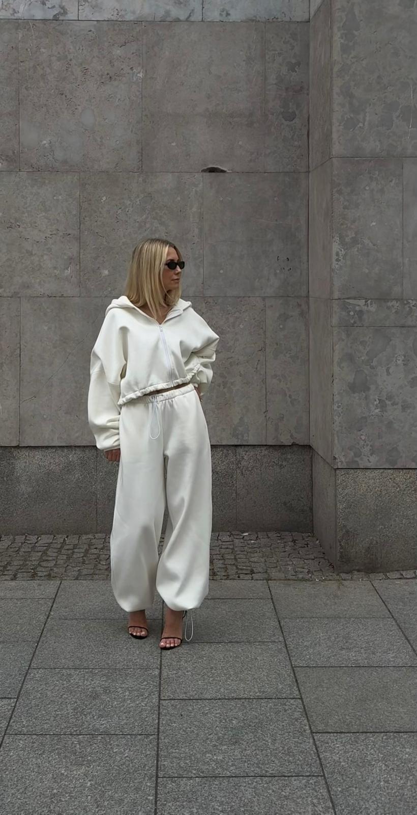 OFF WHITE SPODNIE MOSS