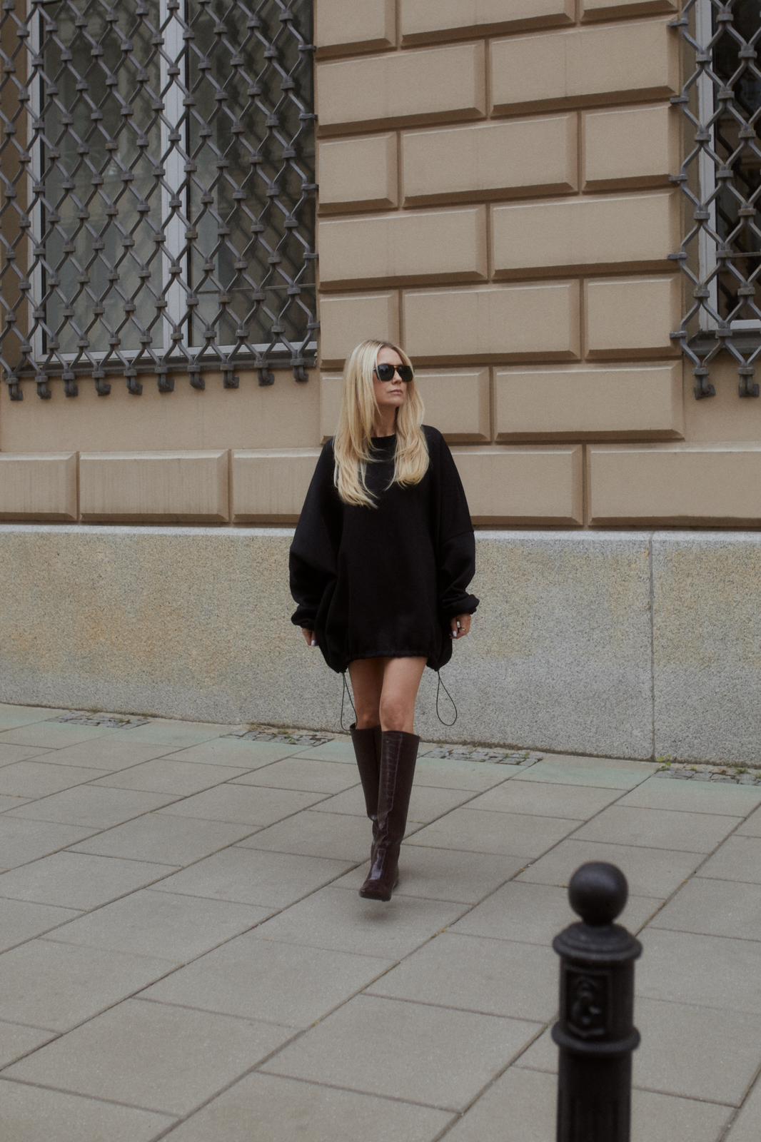 CZARNA BLUZA MOLLY