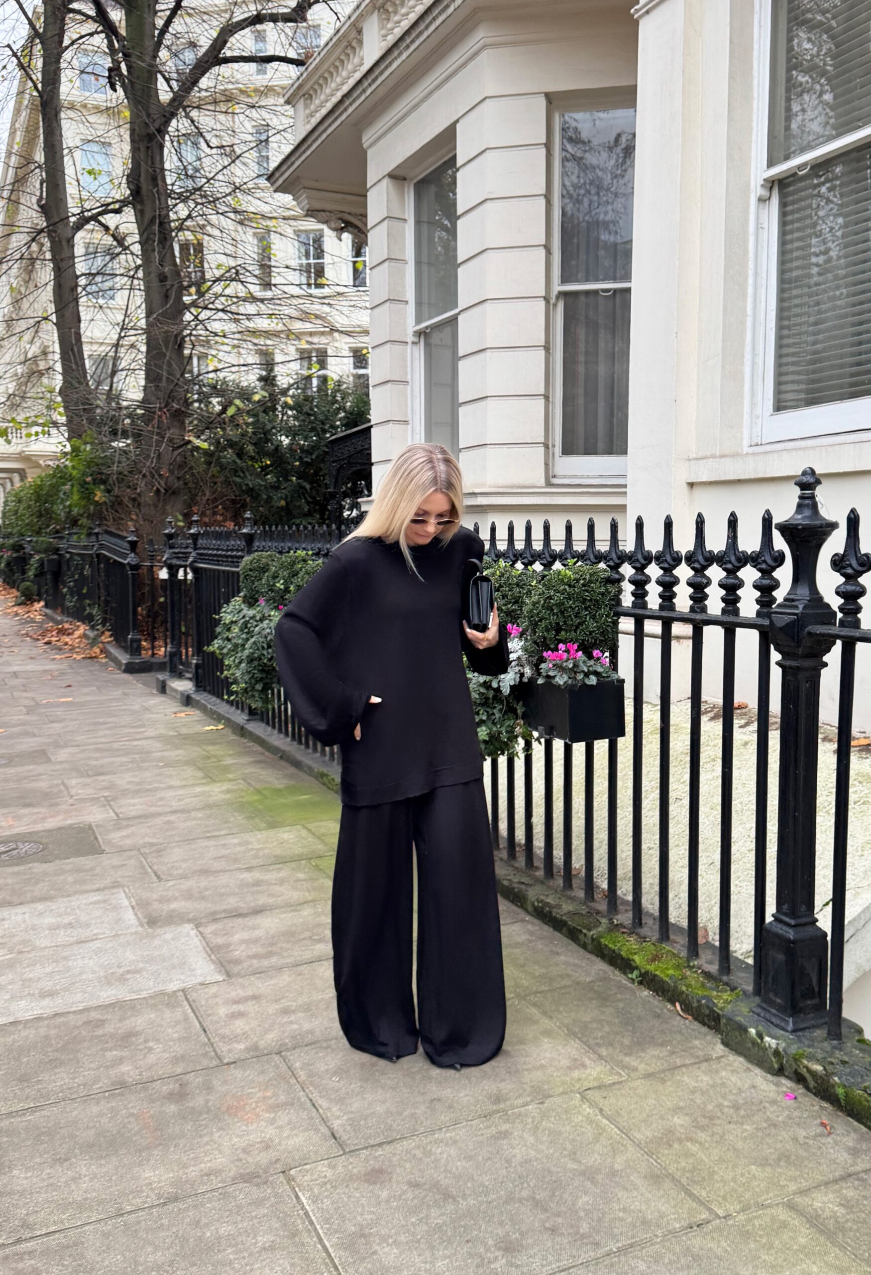 CZARNY LONGSLEEVE AMAYA